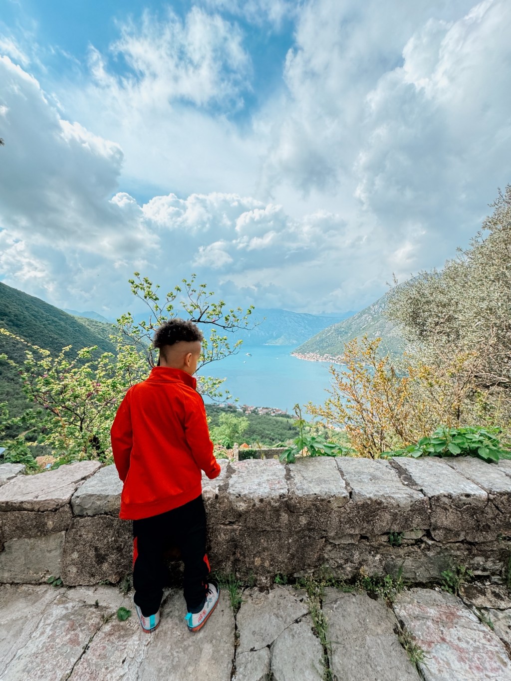 That Time I Hiked Up a Mountain With a 4-Year-Old (And Somehow Survived to Blog About&nbsp;It)