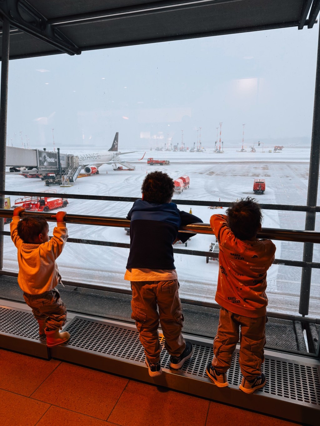 Hamburg: 2026’s First Trip… and Winter Came for Us ✈️❄️